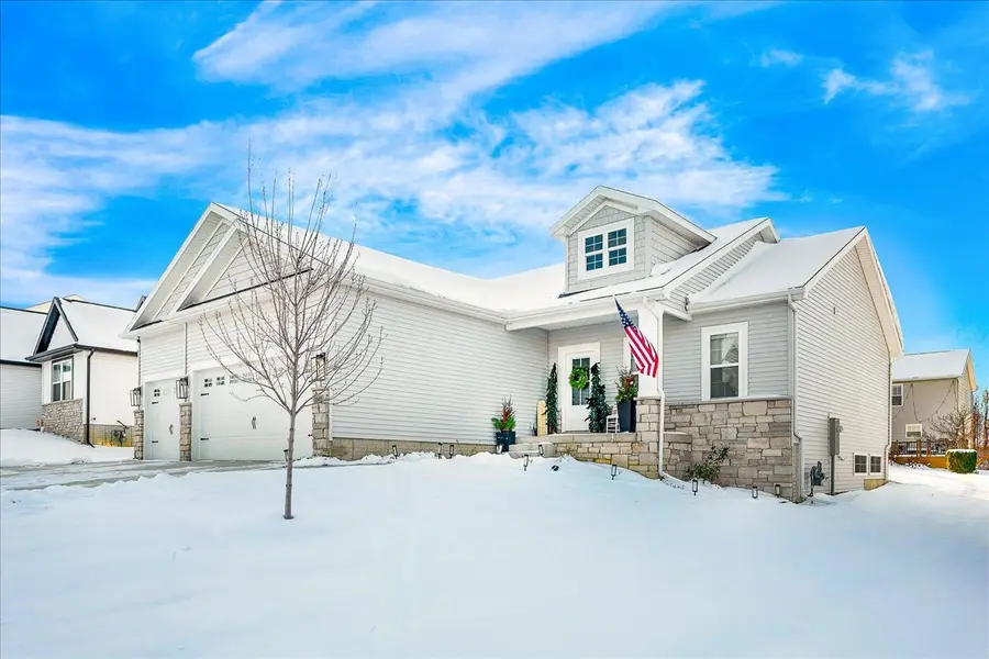 2505 Pampas Lane, Bloomington, IL 61705 - Image #2