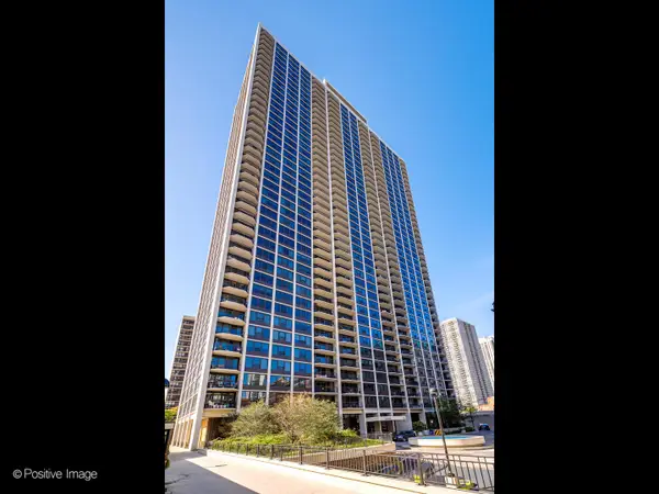 1560 N Sandburg Terrace #1609J, Chicago, IL 60610