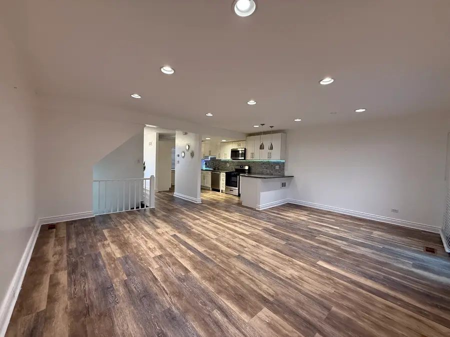 8451 Linder Court, Skokie, IL 60077 - Image #3