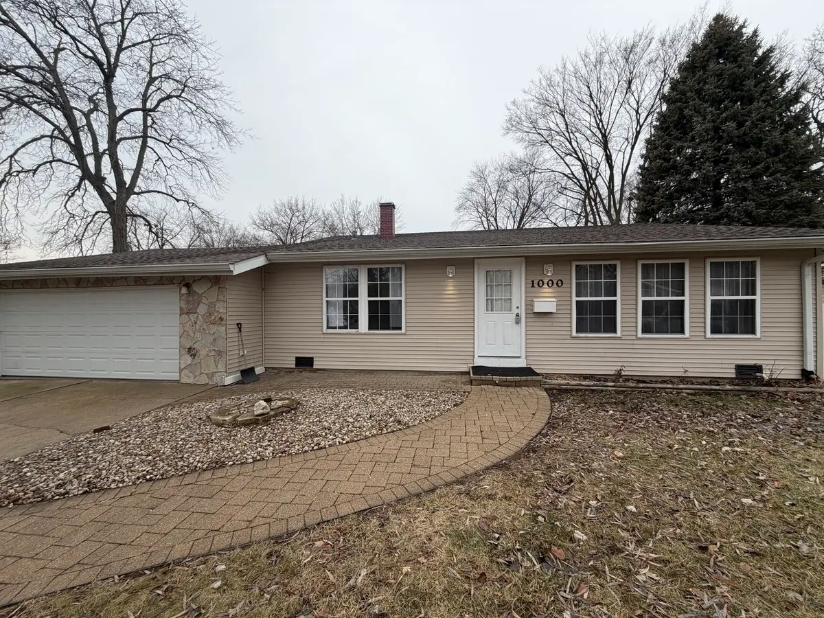 1000 Adams Court, Carpentersville, IL 60110 - Image #1