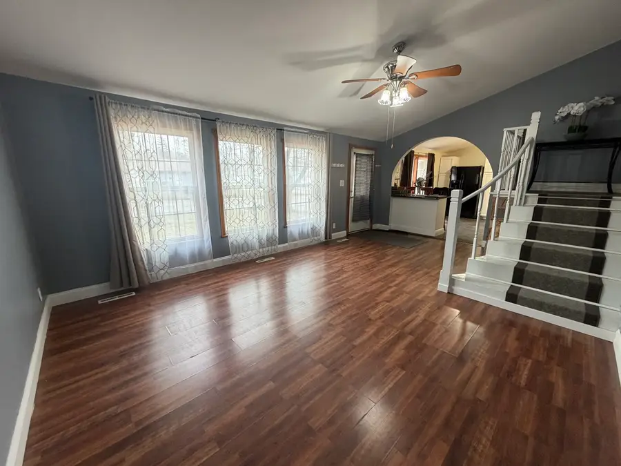 1000 Adams Court, Carpentersville, IL 60110 - Image #3