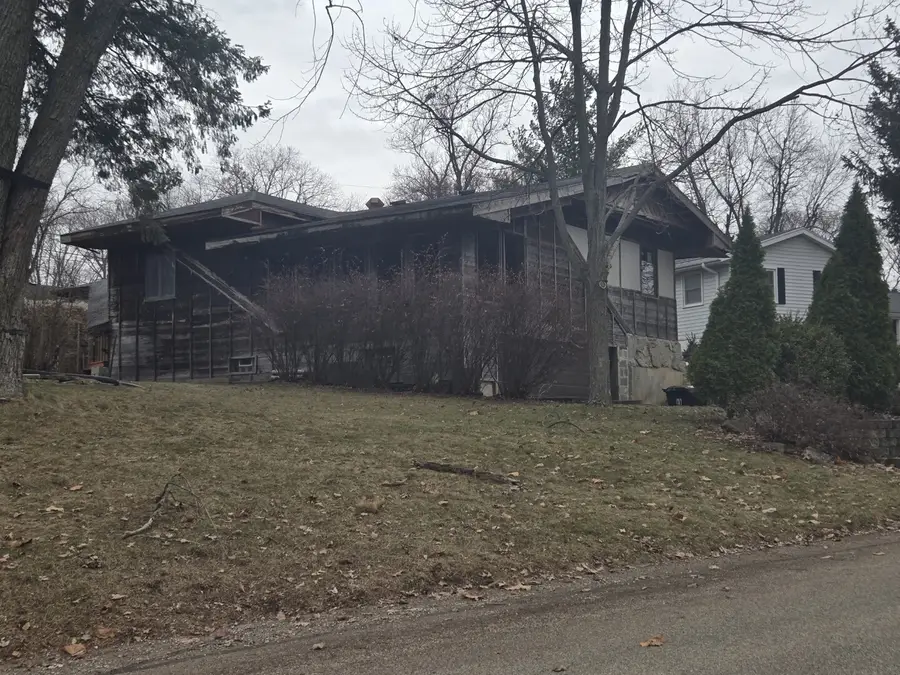 2 Walton Place, Normal, IL 61761 - Image #2