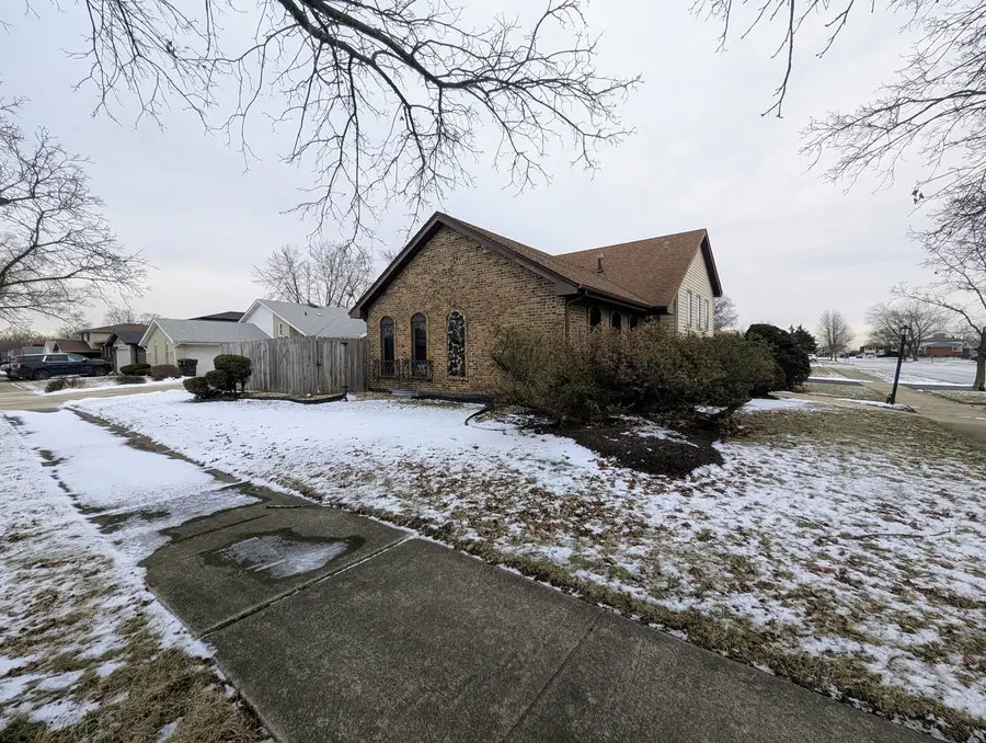 339 S Dorchester Avenue, Glenwood, IL 60425 - Image #3