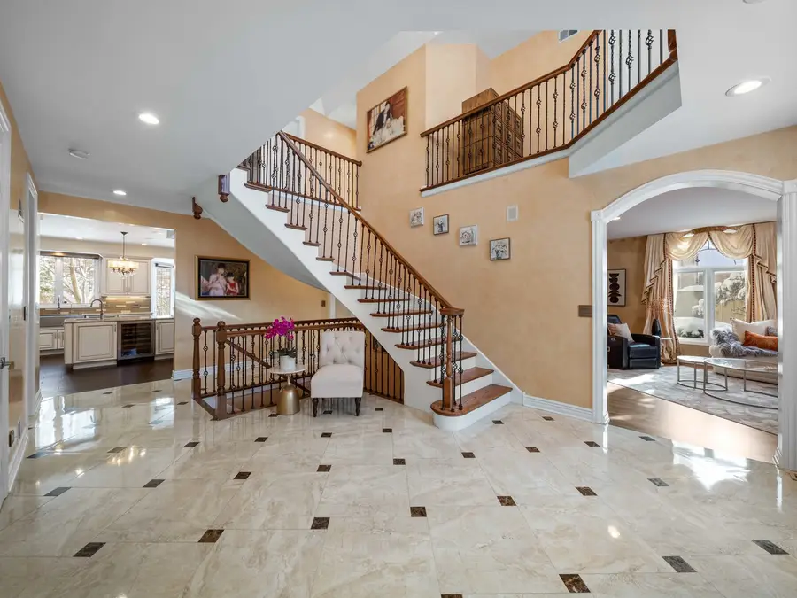 1437 Sunset Ridge Road, Glenview, IL 60025 - Image #2