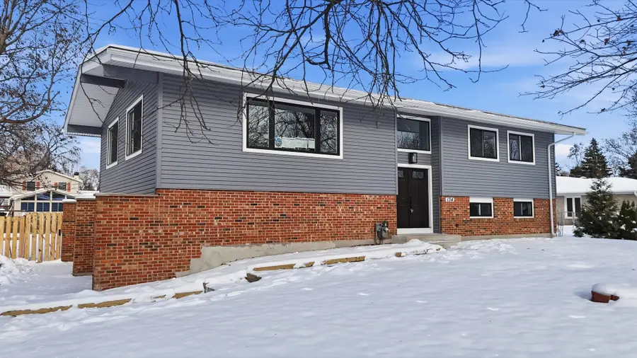 134 Lunt Avenue, Schaumburg, IL 60193 - Image #2