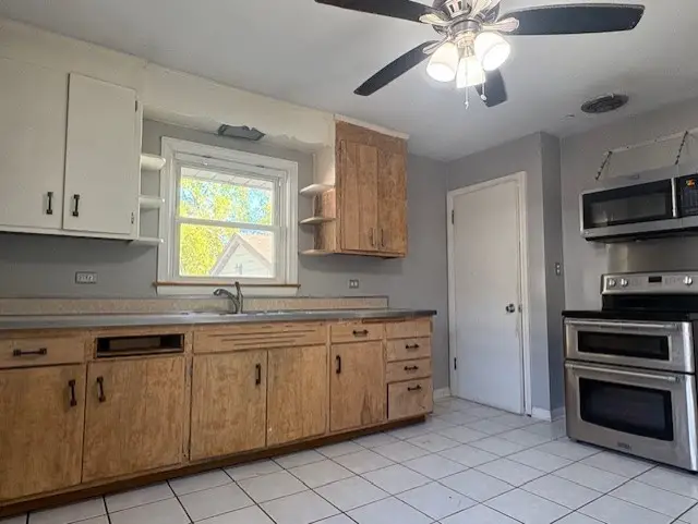 1529 N Hillside Avenue, Berkeley, IL 60163 - Image #3