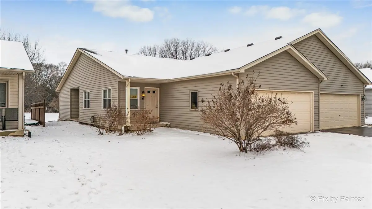 40 S Walnut Drive, North Aurora, IL 60542 - Image #1