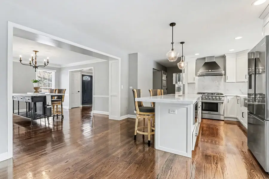 25w313 Mayflower Avenue, Naperville, IL 60540 - Image #3