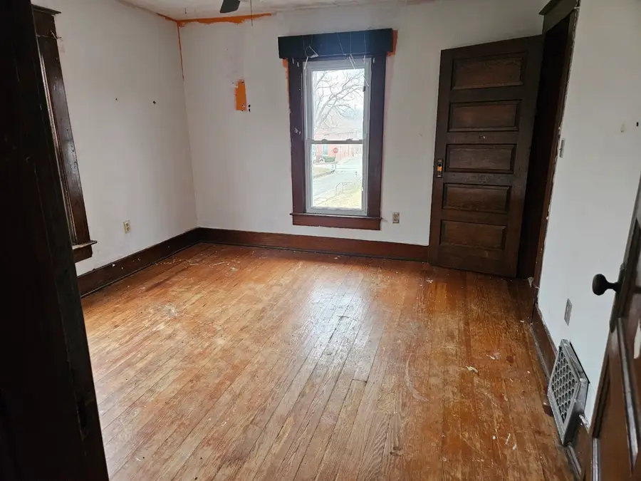 106 W Reynolds Street, Newton, IL 62448 - Image #3