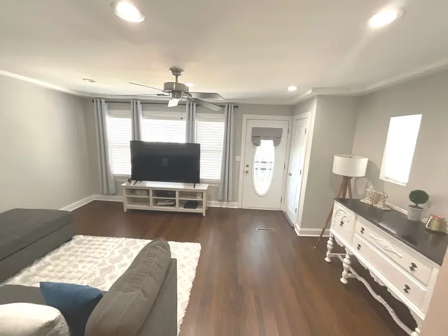 2241 N Monitor Avenue, Chicago, IL 60639 - Image #3