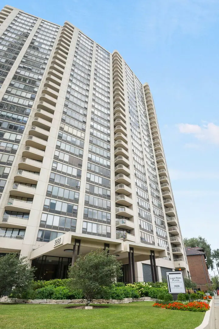 3930 N Pine Grove Avenue #1606, Chicago, IL 60613 - Image #1