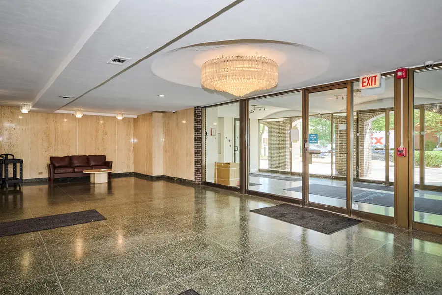 6800 N California Avenue #3S, Chicago, IL 60645 - Image #2