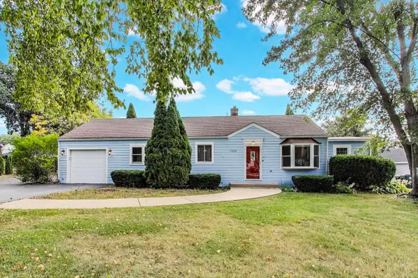 7339 S Park Avenue, Burr Ridge, IL 60527