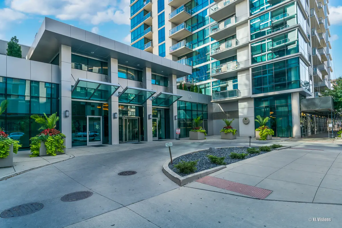 125 S Green Street #907A, Chicago, IL 60607 - Image #1