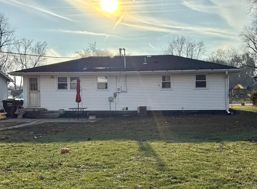 17 Greenlawn Drive, Kankakee, IL 60901 - Image #2