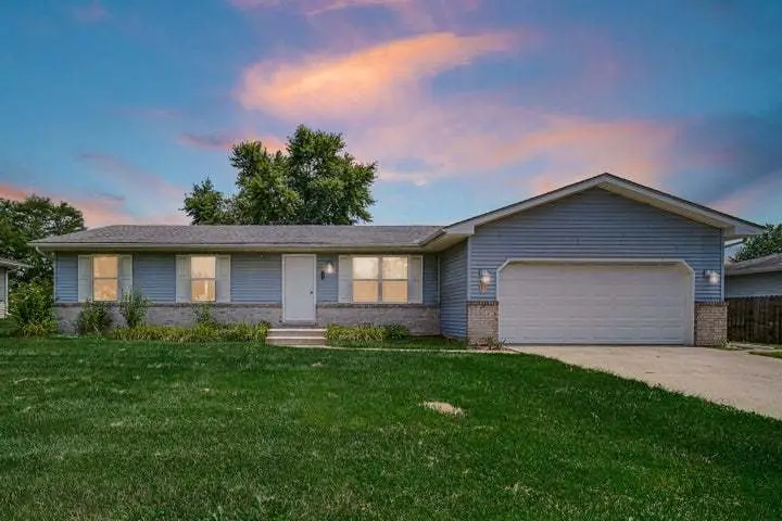 342 Woodbridge Drive, Lowell, IN 46356 - Image #1