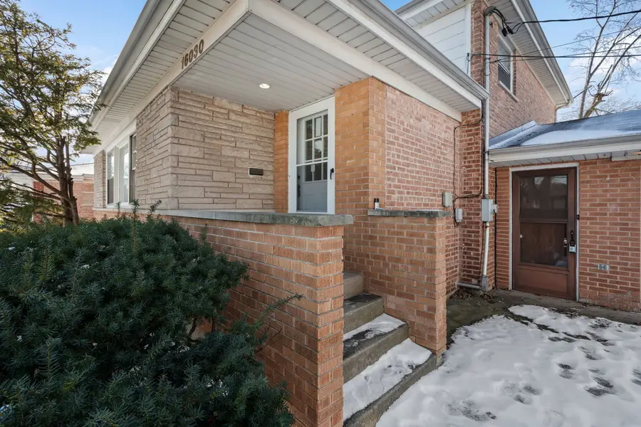 16030 University Avenue, South Holland, IL 60473 - Image #3