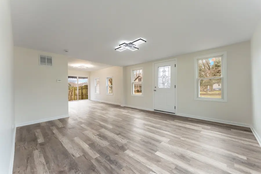 142 Jefferson Street, Montgomery, IL 60538 - Image #3