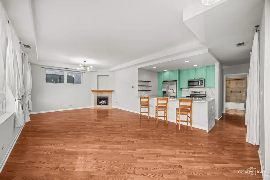 2327 W Wolfram Street #311, Chicago, IL 60618 - Image #2