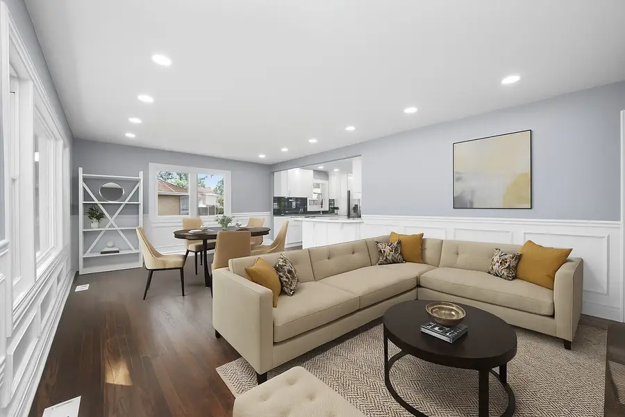 9624 W Shore Drive, Oak Lawn, IL 60453 - Image #2