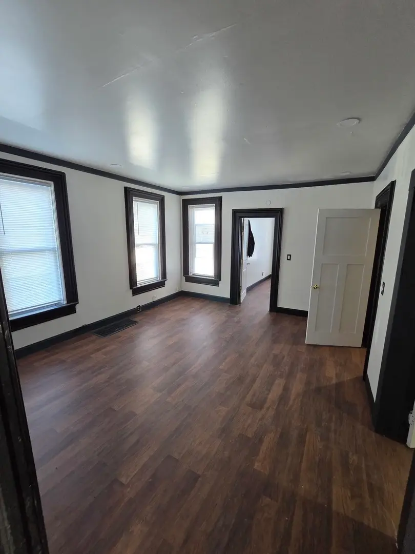 525 S Lasalle Street, Aurora, IL 60505 - Image #2