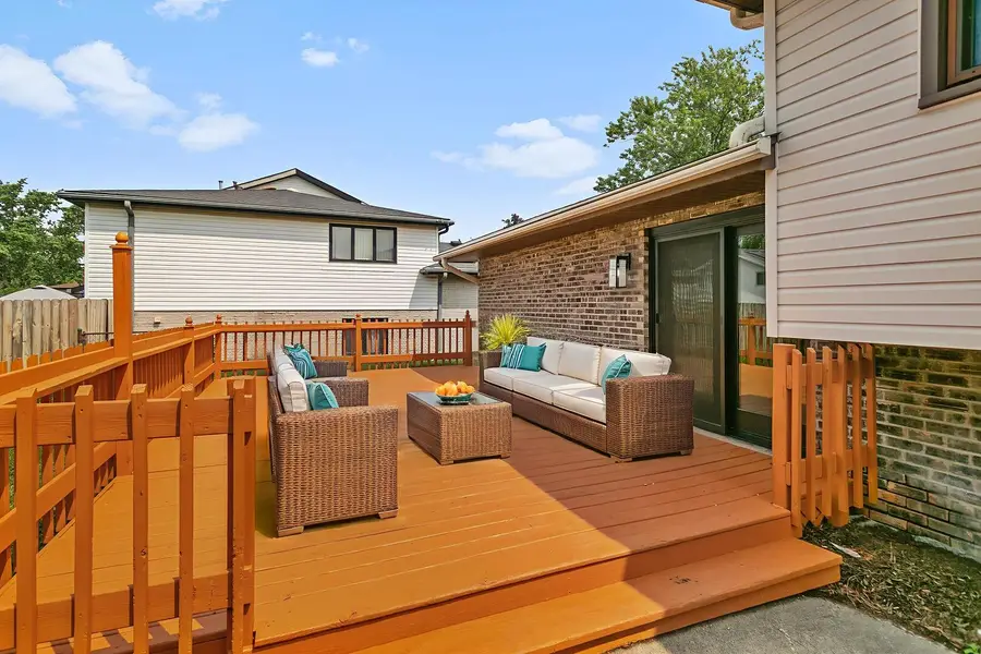 242 S Harper Avenue, Glenwood, IL 60425 - Image #2