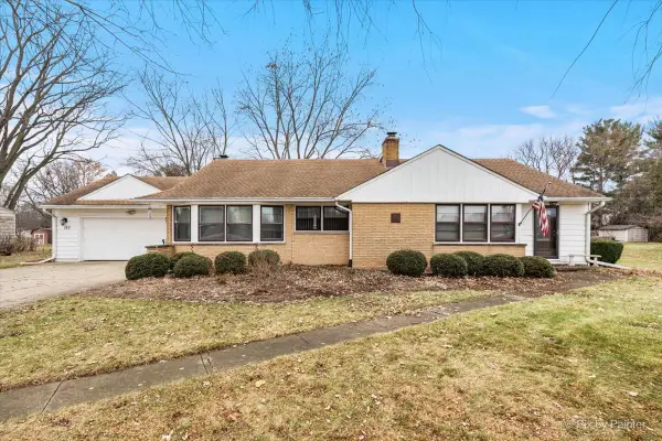 123 Dundee Avenue, East Dundee, IL 60118