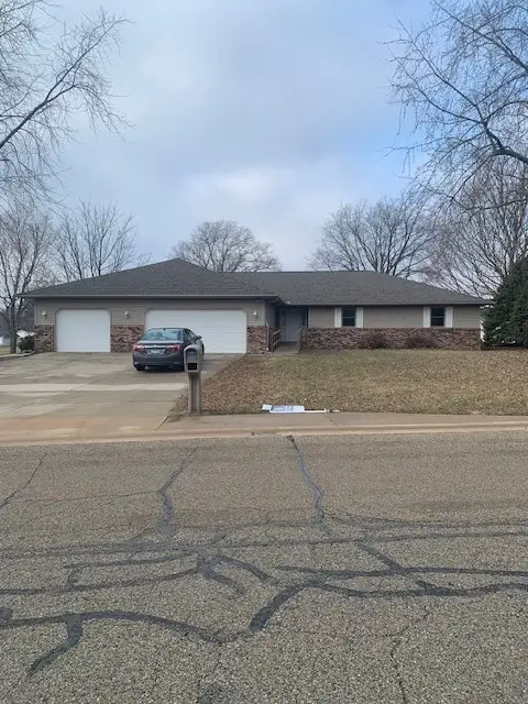 504 Harvey Road, Downs, IL 61736