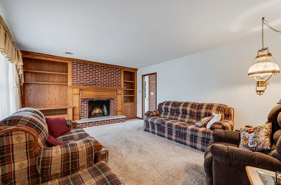 313 N Raven Road, Shorewood, IL 60404 - Image #3