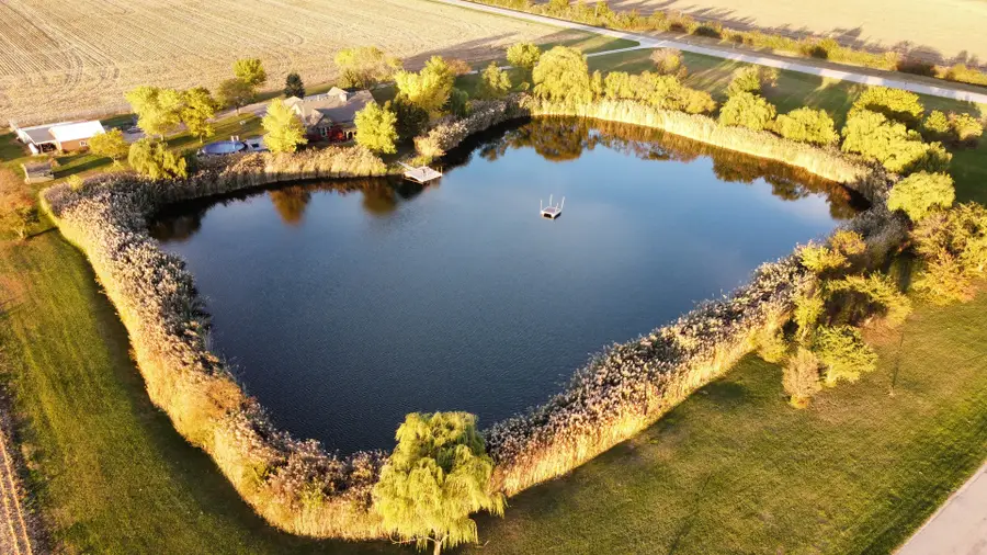 5395 S Carbon Hill Road, Gardner, IL 60424 - Image #2