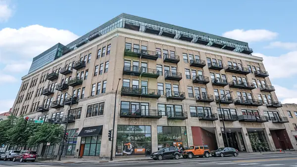 Address Withheld By Seller, Chicago, IL 60612