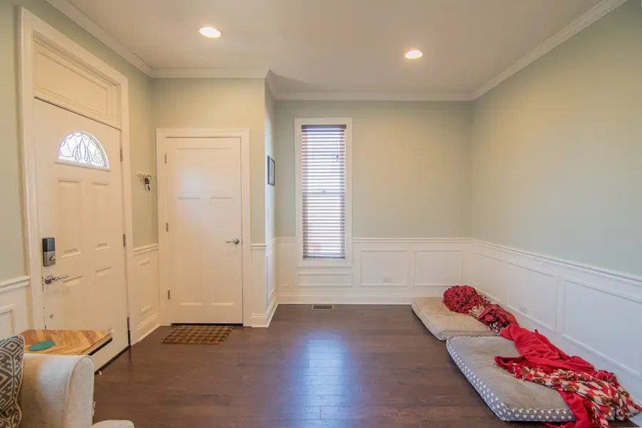 1513 Clinton Avenue, Berwyn, IL 60402 - Image #2