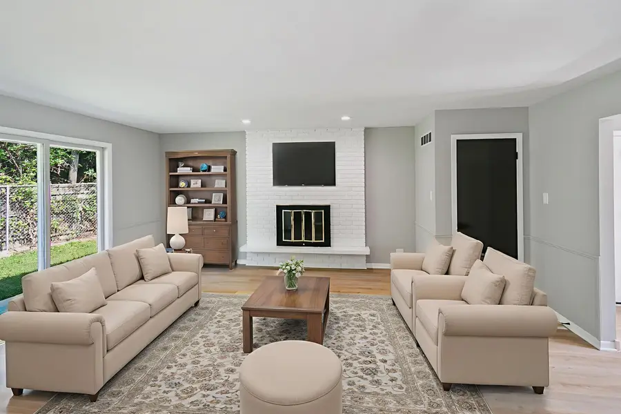 823 Bradoc Street, Chicago Heights, IL 60411 - Image #2