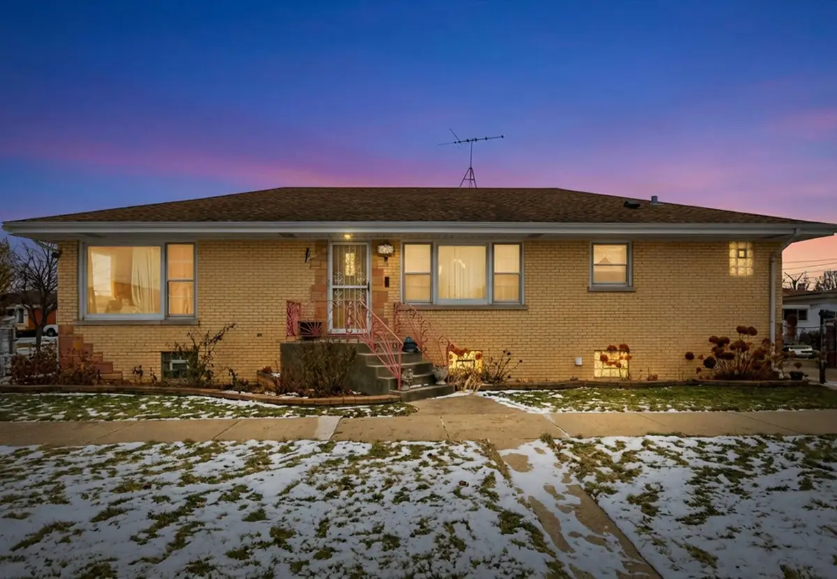 4724 N Ozark Avenue, Norridge, IL 60706 - Image #1