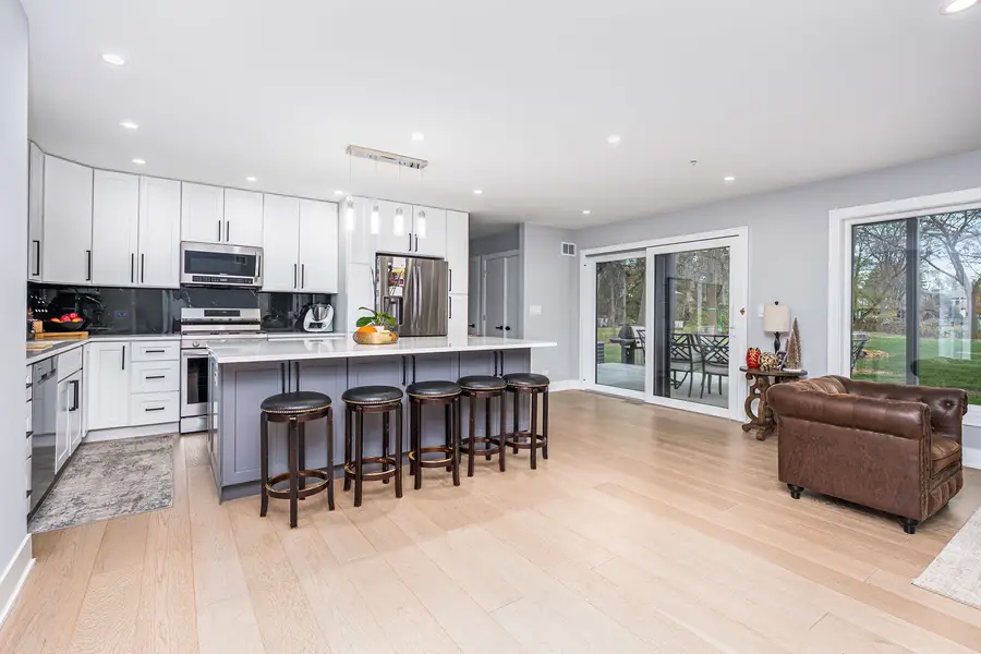 101 N Schoenbeck Road, Prospect Heights, IL 60070 - Image #3