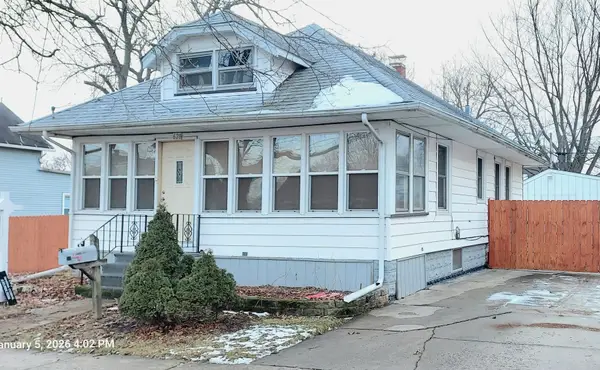 628 Monroe Street, Aurora, IL 60505