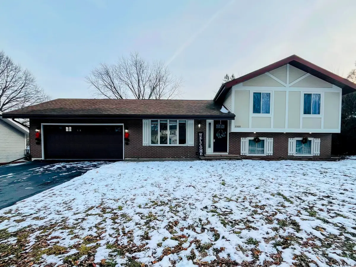 5505 W Shore Drive, McHenry, IL 60050 - Image #1