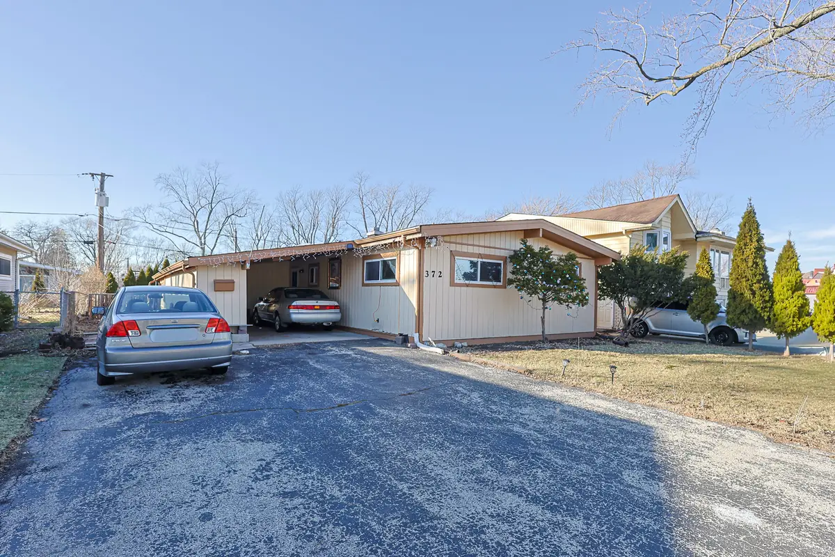 372 Nancy Lane, Wheeling, IL 60090 - Image #1