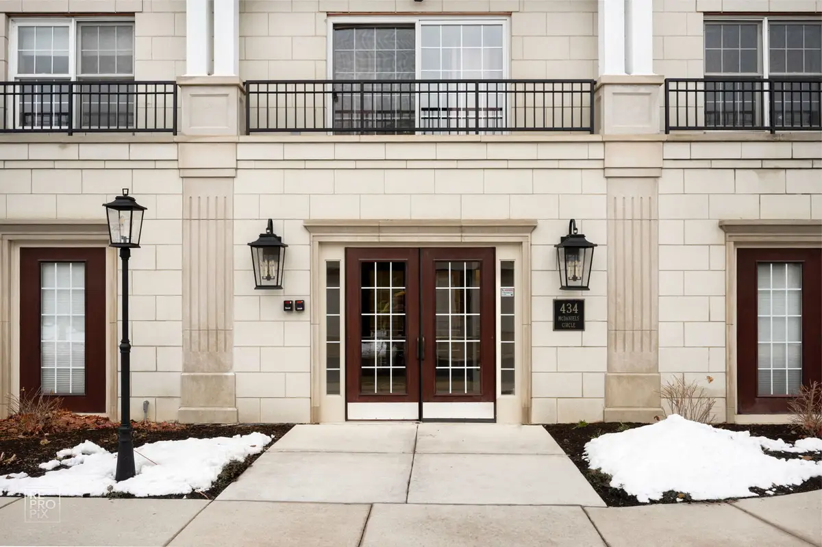 Address Withheld By Seller, Clarendon Hills, IL 60514 - Image #1