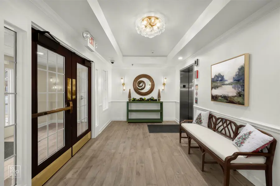 Address Withheld By Seller, Clarendon Hills, IL 60514 - Image #3