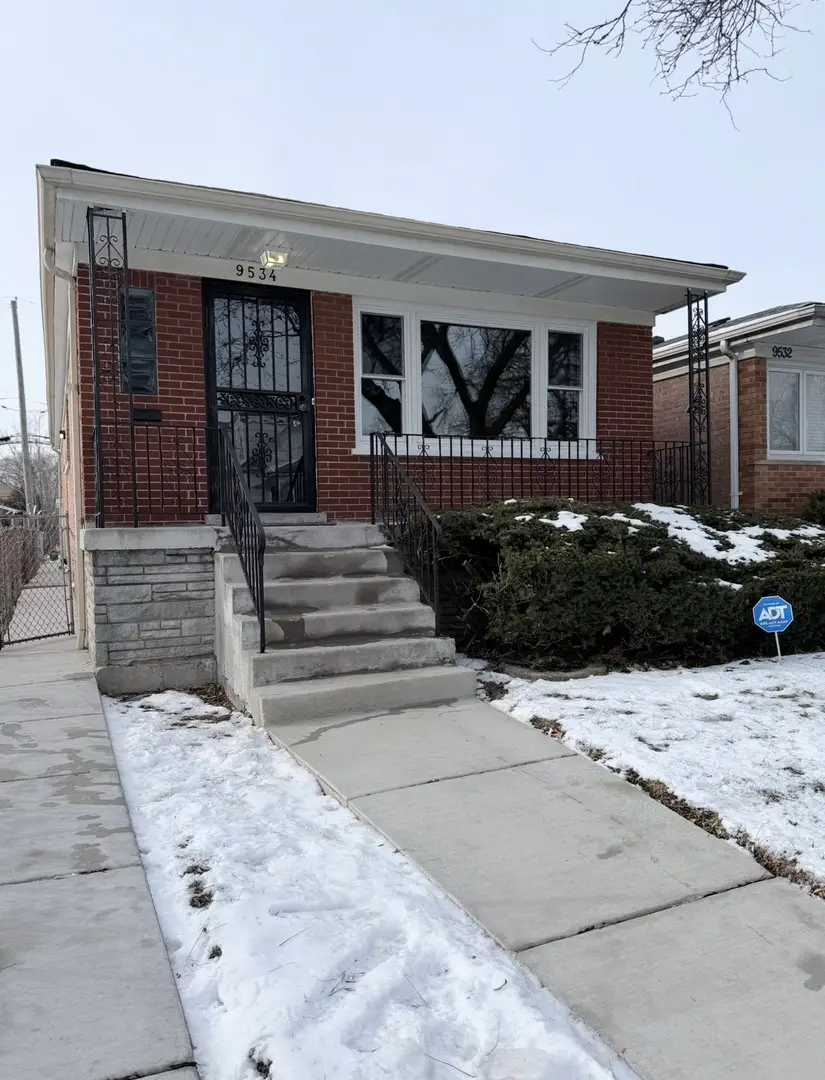9534 S Yale Avenue, Chicago, IL 60628 - Image #2