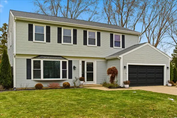 6 Saint Ives Lane, Vernon Hills, IL 60061