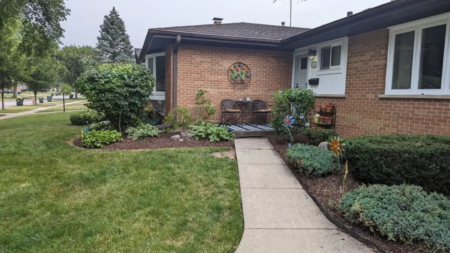 Address Withheld By Seller, Arlington Heights, IL 60004 - Image #3