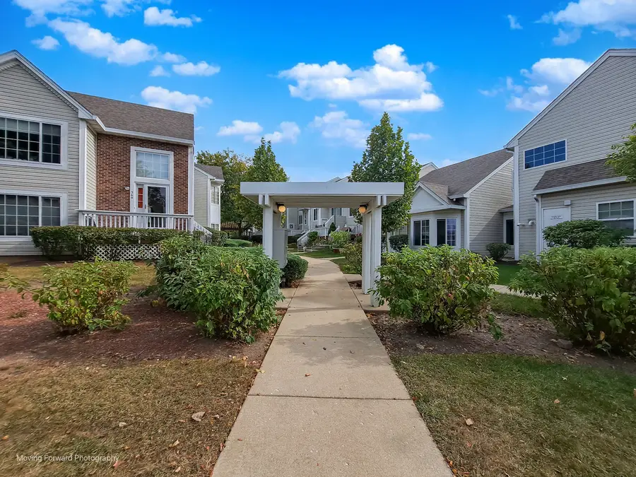 372 Windsong Court, Bolingbrook, IL 60440 - Image #2