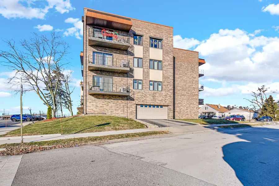 7100 W 95th Street #111, Oak Lawn, IL 60453 - Image #2
