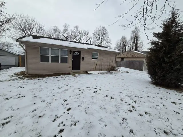 34 Cardinal Lane, Carpentersville, IL 60110 - Image #2