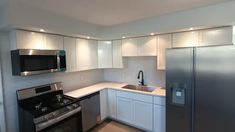 1307 Glenwood Road, Bloomington, IL 61704 - Image #3