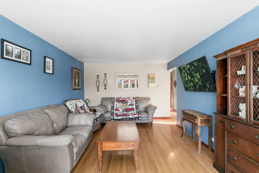 8531 S Kenton Avenue, Chicago, IL 60652 - Image #3
