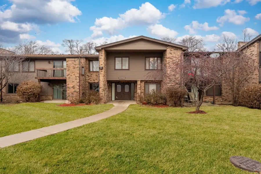 1132 E Randville Drive #2H, Palatine, IL 60074 - Image #2