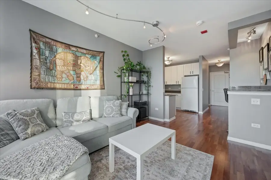 645 N Kingsbury Street #1605, Chicago, IL 60654 - Image #3